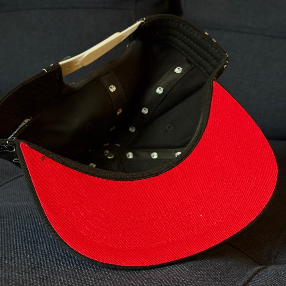 Super Mario Boo Snapback Hat - Picture 2 of 3
